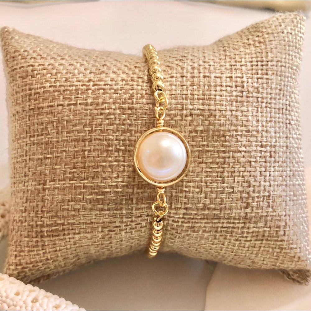 Gold plated adjustable charm bracelet 3 for $45 🌺